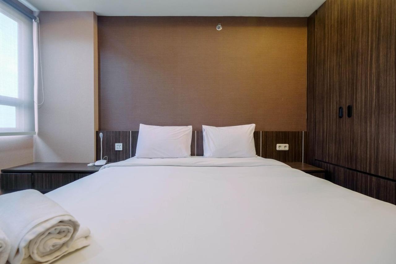 Fully Furnished And Comfortable 1br Mustika Golf By Travelio Apartemen *